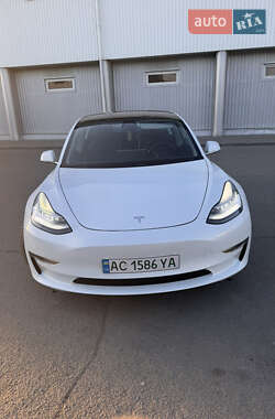 Седан Tesla Model 3 2018 в Луцьку