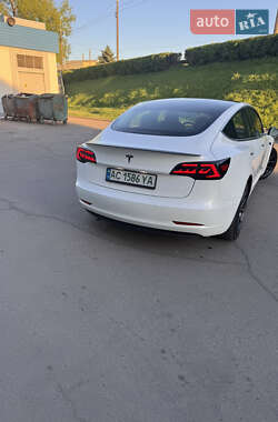 Седан Tesla Model 3 2018 в 
