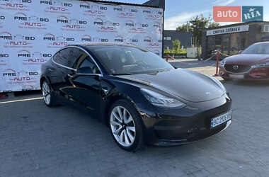 Седан Tesla Model 3 2019 в 