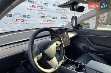 Седан Tesla Model 3 2019 в 