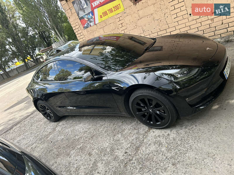 Седан Tesla Model 3 2021 в Дніпрі