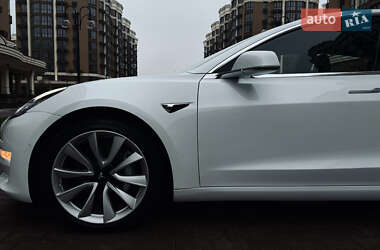 Седан Tesla Model 3 2018 в 