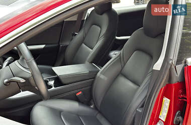 Седан Tesla Model 3 2018 в 