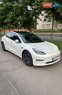 Седан Tesla Model 3 2023 в Киеве