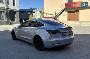 Седан Tesla Model 3 2018 в 