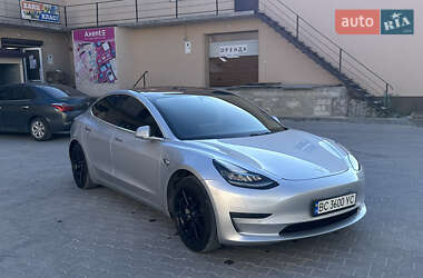 Седан Tesla Model 3 2018 в 