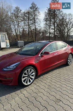 Седан Tesla Model 3 2018 в 