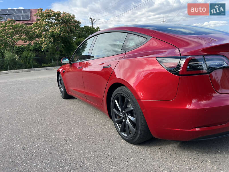 Седан Tesla Model 3 2019 в Одессе