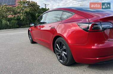 Седан Tesla Model 3 2019 в 