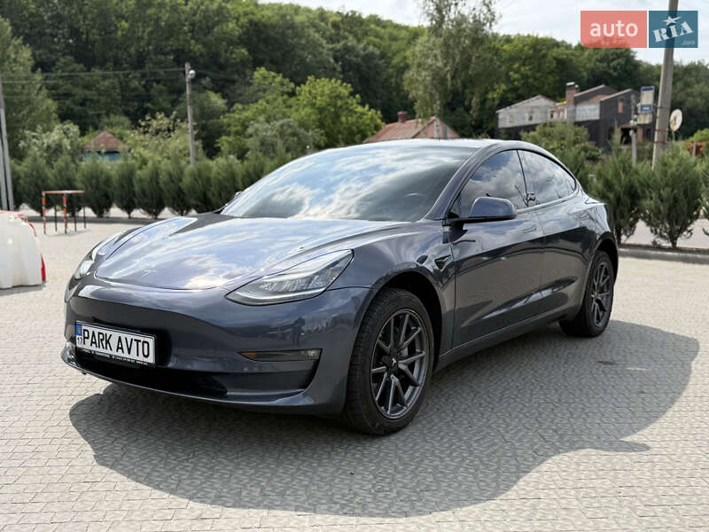 Седан Tesla Model 3 2019 в Полтаве