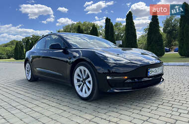 Седан Tesla Model 3 2021 в 