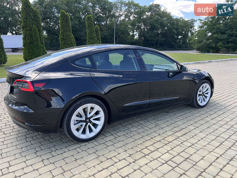 Седан Tesla Model 3 2021 в Одесі