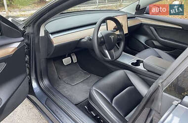 Седан Tesla Model 3 2022 в 