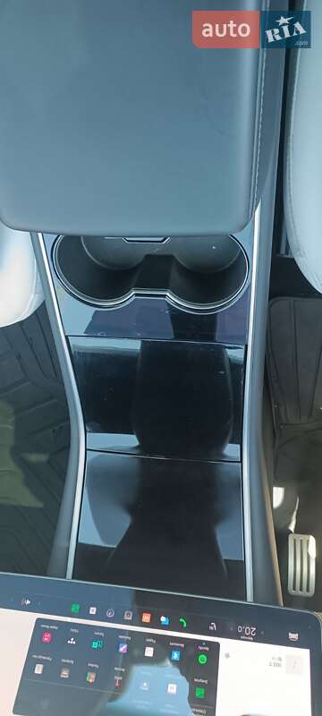 Седан Tesla Model 3 2019 в Самборі