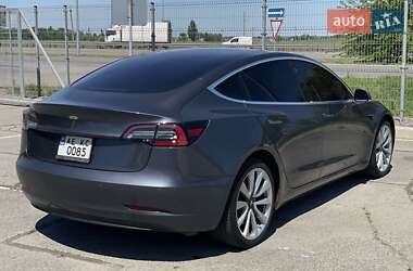 Седан Tesla Model 3 2018 в 