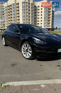 Седан Tesla Model 3 2019 в 