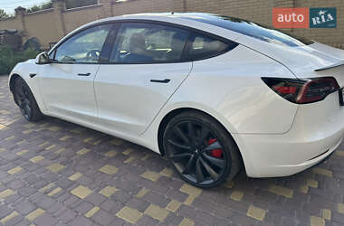 Седан Tesla Model 3 2020 в 