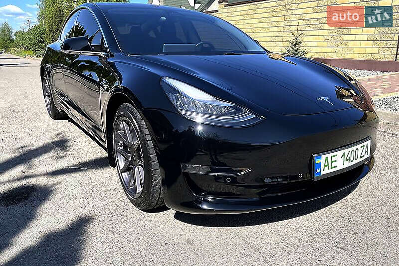 Седан Tesla Model 3 2020 в Хмельницком
