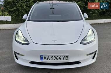 Седан Tesla Model 3 2018 в Киеве