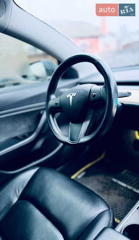 Седан Tesla Model 3 2018 в Александрие