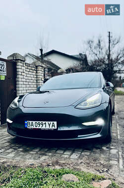 Седан Tesla Model 3 2018 в 