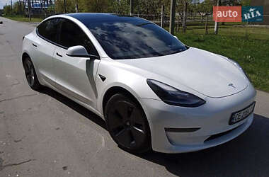 Седан Tesla Model 3 2022 в 