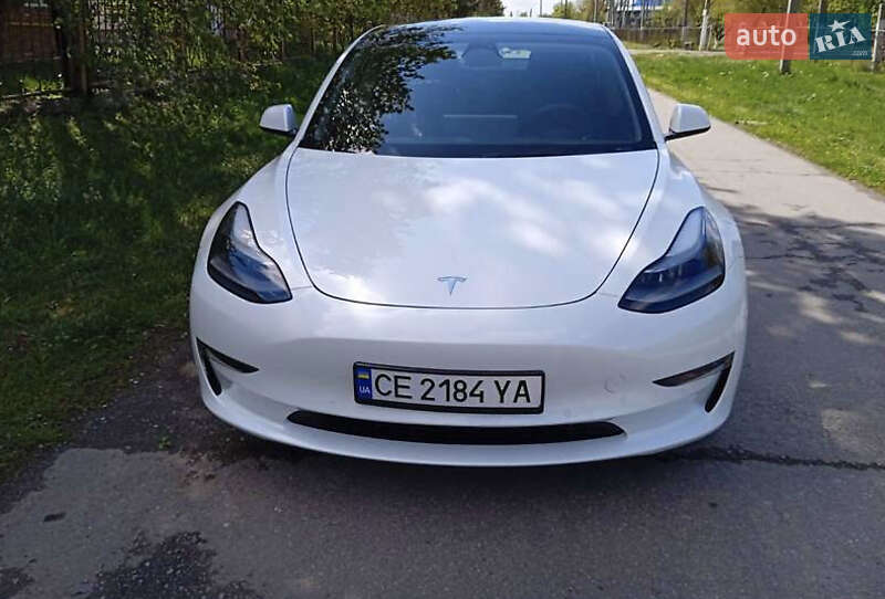 Седан Tesla Model 3 2022 в Львове