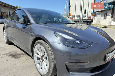 Седан Tesla Model 3 2023 в 