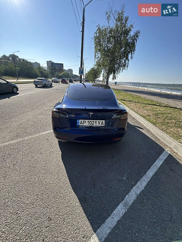 Седан Tesla Model 3 2018 в Запоріжжі