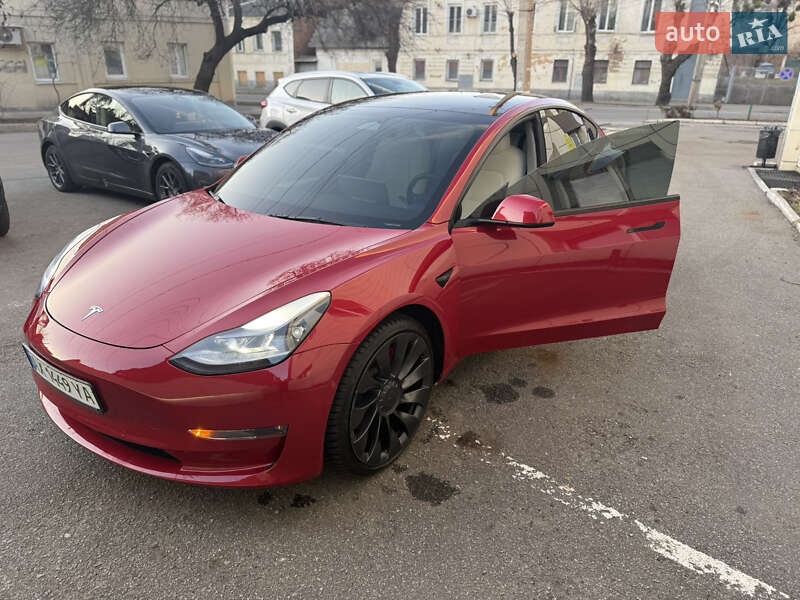 Tesla Model 3 2022
