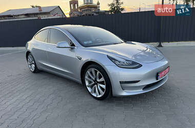 Седан Tesla Model 3 2018 в Луцьку
