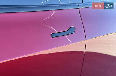 Седан Tesla Model 3 2024 в 