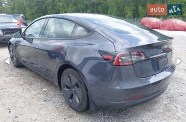 Седан Tesla Model 3 2021 в 