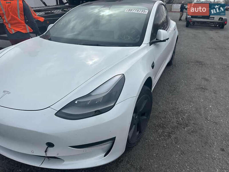 Седан Tesla Model 3 2022 в Львові