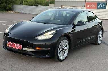 Седан Tesla Model 3 2022 в Ровно