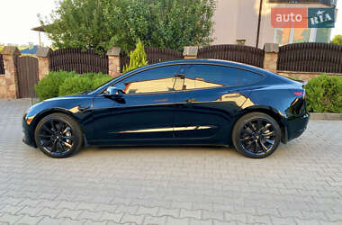 Седан Tesla Model 3 2019 в 