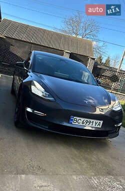 Седан Tesla Model 3 2019 в 