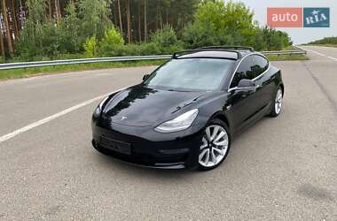 Седан Tesla Model 3 2018 в 