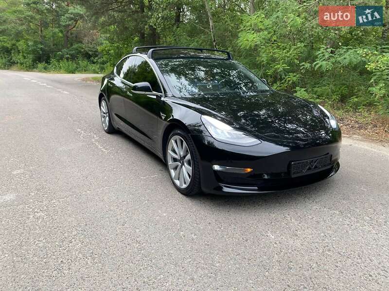 Седан Tesla Model 3 2018 в Ковеле