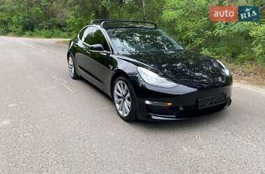 Седан Tesla Model 3 2018 в 