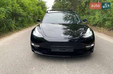 Седан Tesla Model 3 2018 в 