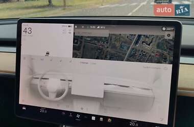 Седан Tesla Model 3 2018 в 