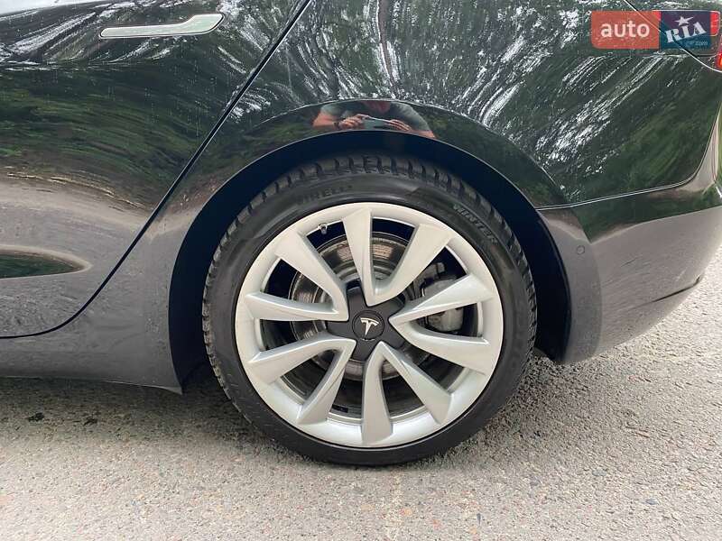 Седан Tesla Model 3 2018 в Ковеле