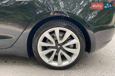 Седан Tesla Model 3 2018 в 