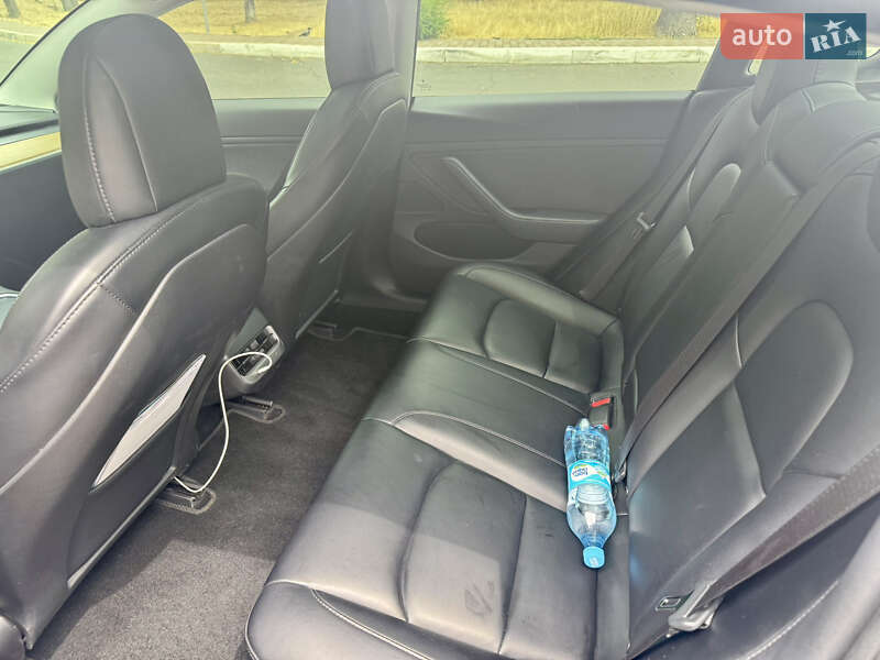 Седан Tesla Model 3 2021 в Одесі