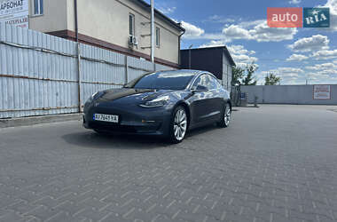 Седан Tesla Model 3 2020 в Киеве