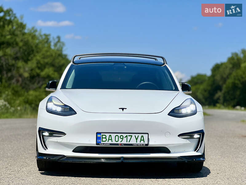 Седан Tesla Model 3 2018 в Александрие
