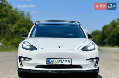 Седан Tesla Model 3 2018 в 