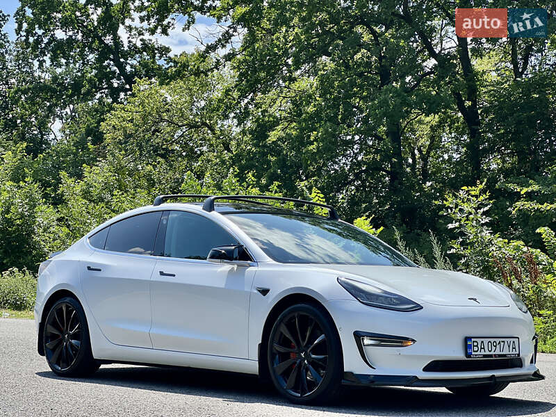 Седан Tesla Model 3 2018 в Александрие