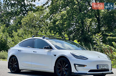 Седан Tesla Model 3 2018 в 